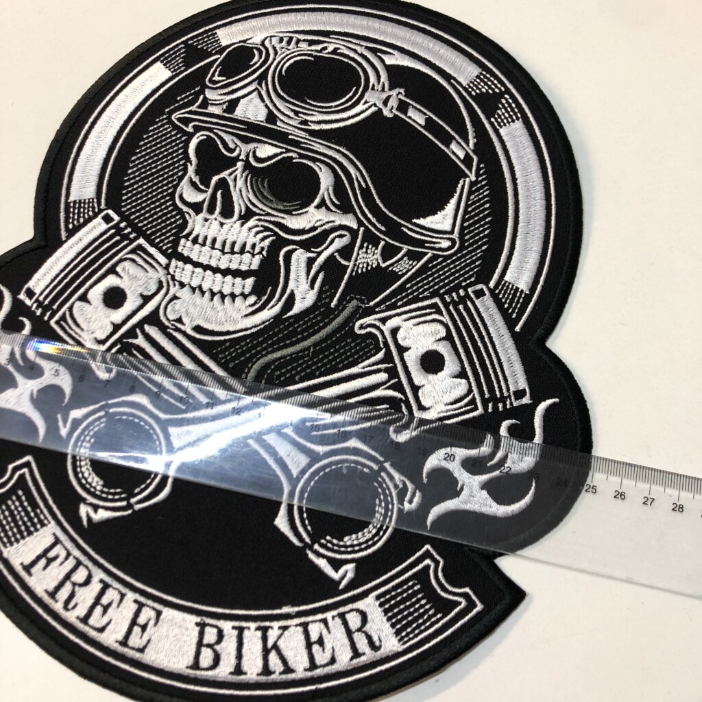 Veliki leđni prišivak, 25x30cm, strojni vez, novo