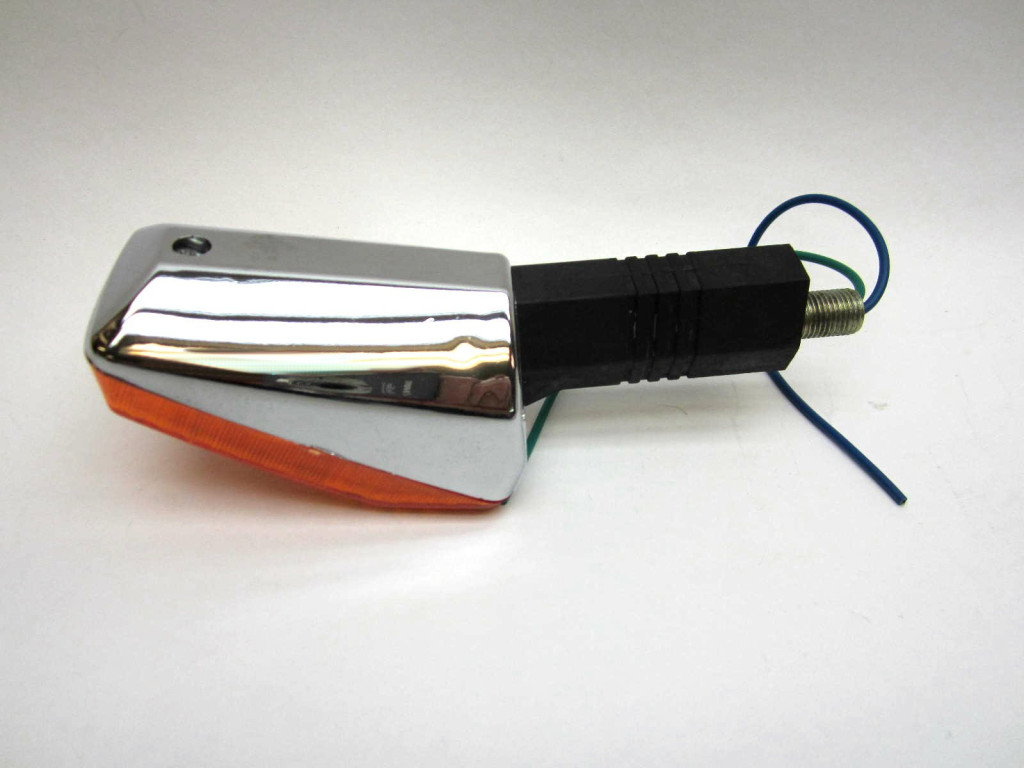 POTRAŽNJA: kupujem žmigavce za Moto Guzzi iz 80-ih