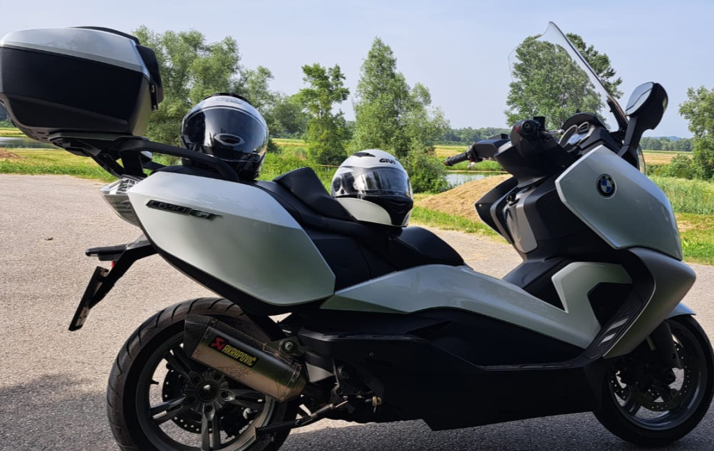 BMW C650GT