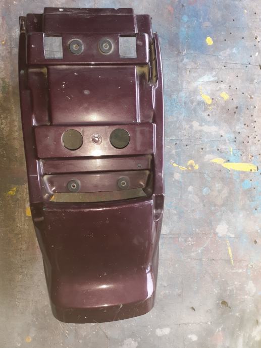 Prodajem dijelove za Hyosung 125 Cruiser II 95-99g classic