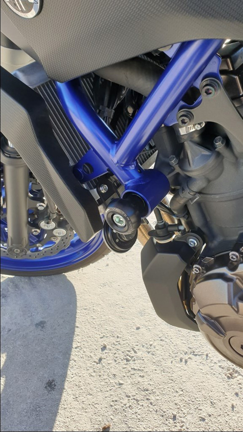 Yamaha MT07, full SC Project, nove gume, veliki servis, reg do 7/2026