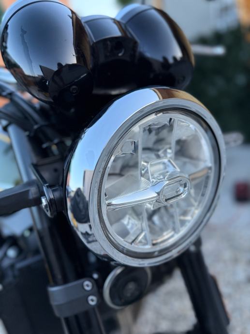 Kawasaki Z900 RS, 2021 god.