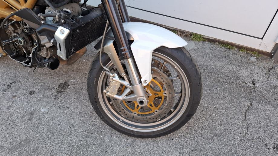 Aprilia Shiver 750, motocikl za dijelove, 2008. god.