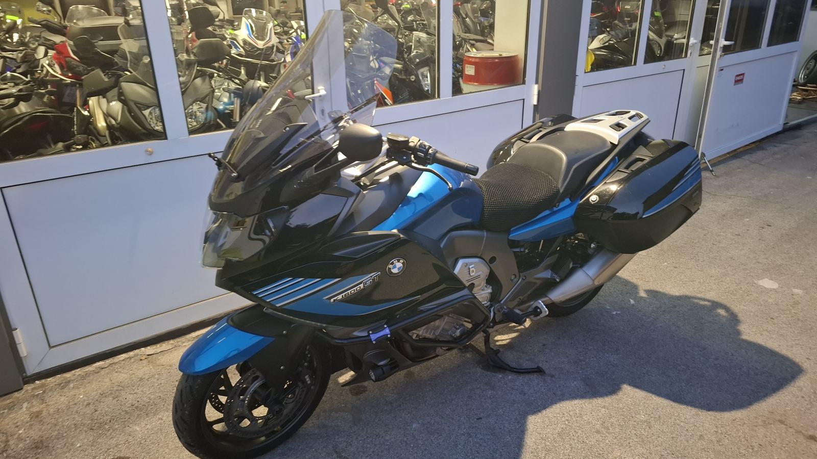 BMW K1600GT, 35.382 km, servisna knjiga, top stanje, 2016 god.