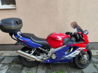 honda cbr 600 f, 72.780.km, 1999 god.