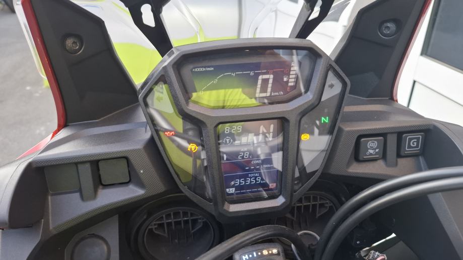 Honda CRF1000 Africa Twin DCT, puno opreme, garancija, 2018. god.