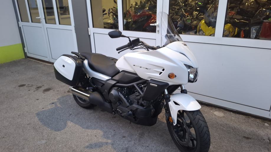 Honda CTX 700 D, 12.186 km, top stanje, garancija, 2014 god.