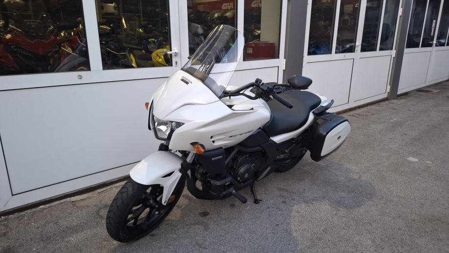 Honda CTX 700 D, 12.186 km, top stanje, garancija, 2014 god.