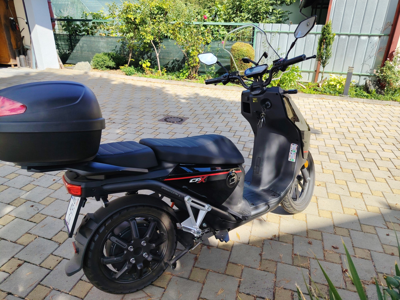 Elektricni Skuter CPX Super Soco 4kw (60 V 45AH)