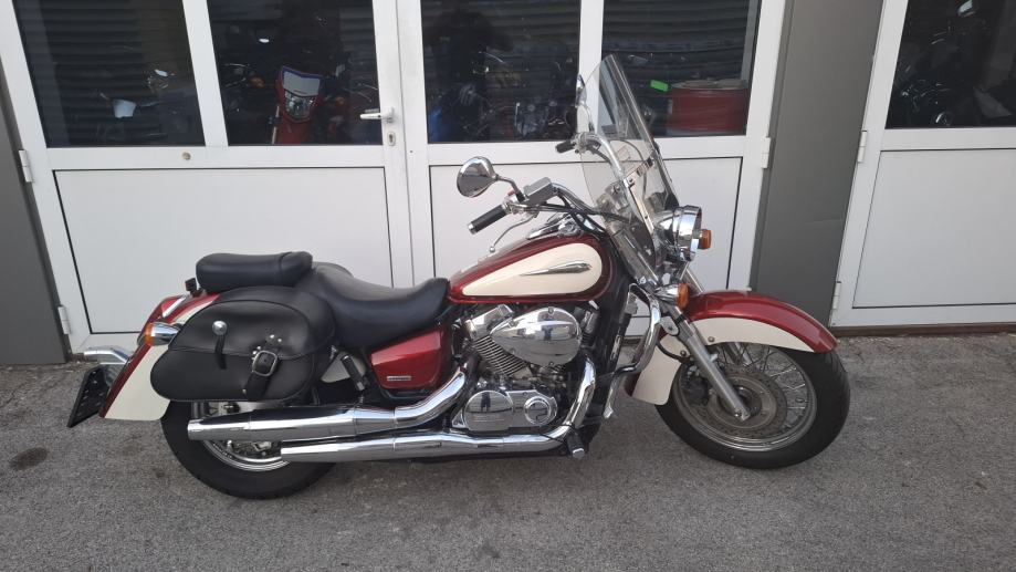 Honda Shadow 750, 23.799 km, kao nova, garancija, 2008 god.