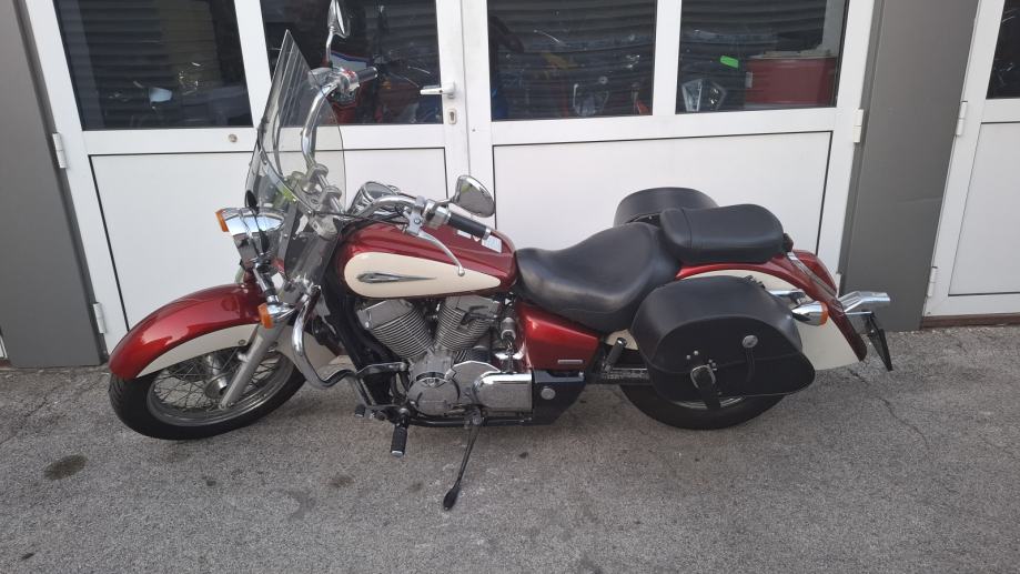 Honda Shadow 750, 23.799 km, kao nova, garancija, 2008 god.