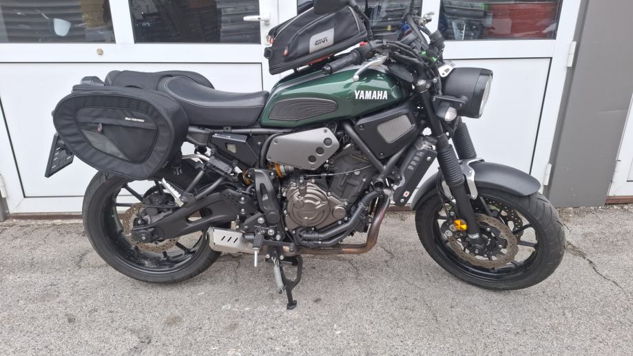 Yamaha XSR 700, puno opreme, 38.392 km, garancija, 2016 god.
