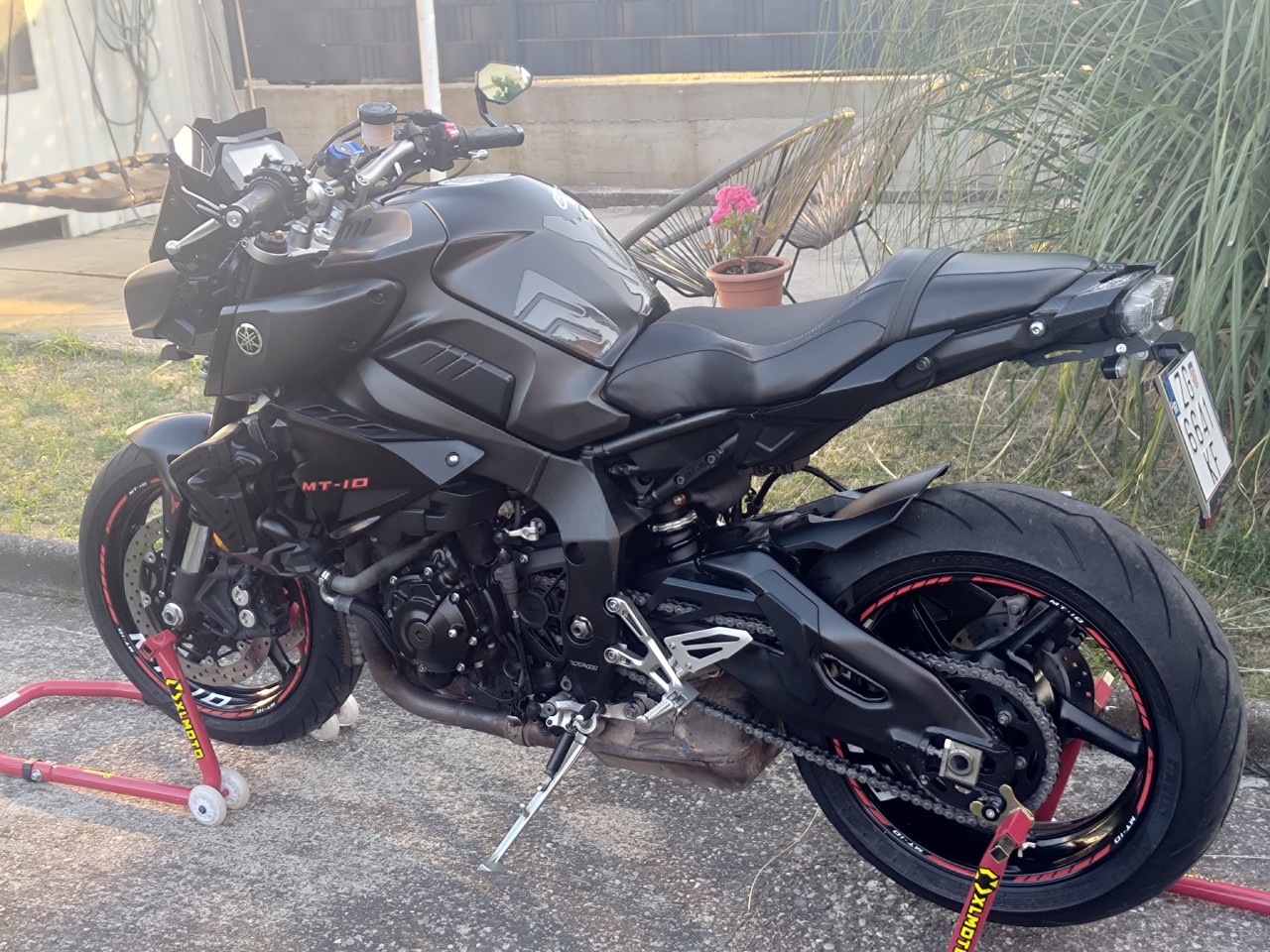 Yamaha MT-10