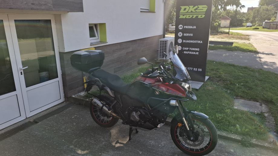 Honda VFR 1200 X DCT, 2018 god.