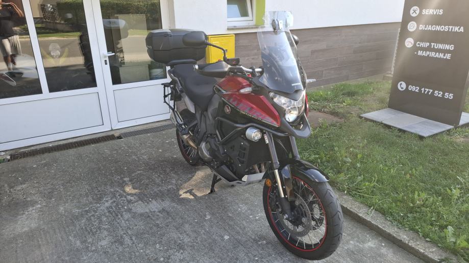 Honda VFR 1200 X DCT, 2018 god.