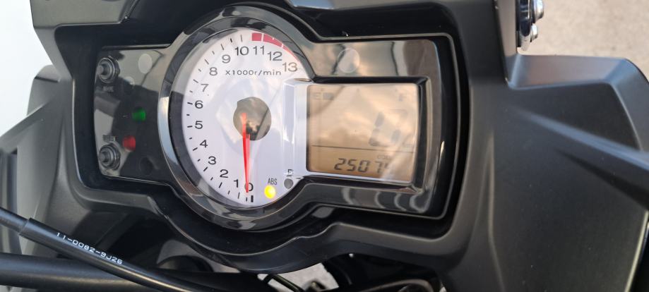 Kawasaki Versys 650 ABS, 25074km – odlično očuvan, 2010 god.