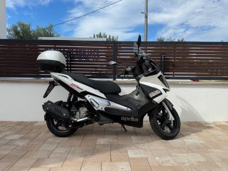 Aprilia SR MAX 300 – 2012