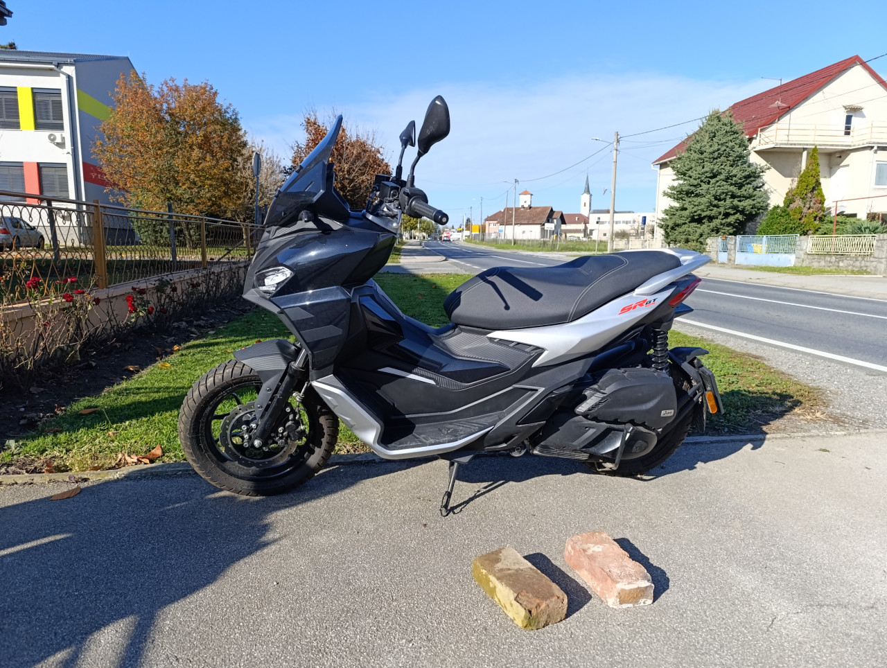 Aprilia SR GT 125