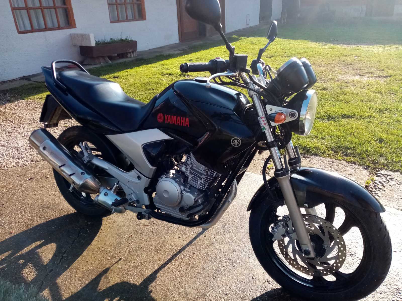 YAMAHA YBR 250