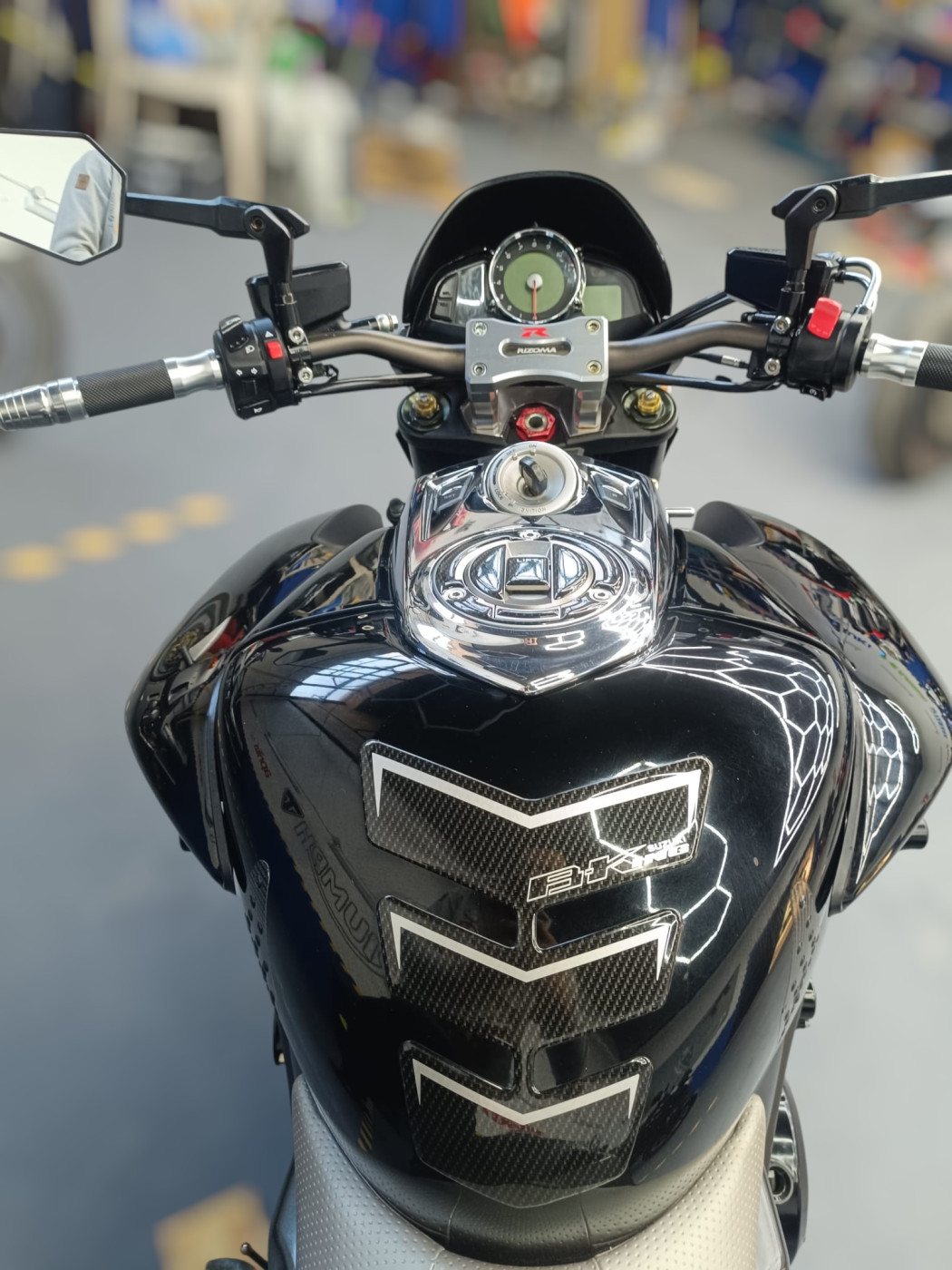 Suzuki BKing 1340 Naked Hayabusa