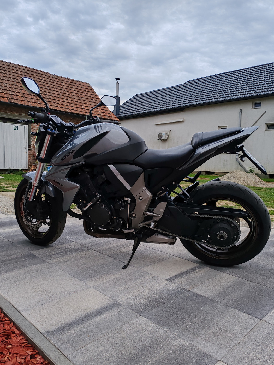 Honda CB 1000 R SC60