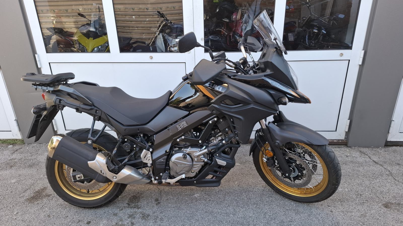 Suzuki DL 650 XT V-Strom, 4.543 km, tvorničko jamstvo, 2025 god.
