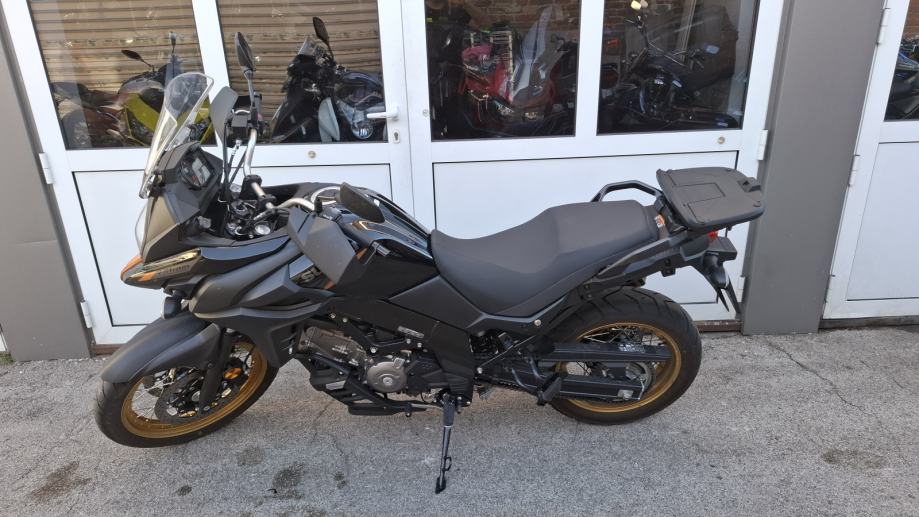 Suzuki DL 650 XT V-Strom, 4.543 km, tvorničko jamstvo, 2025 god.