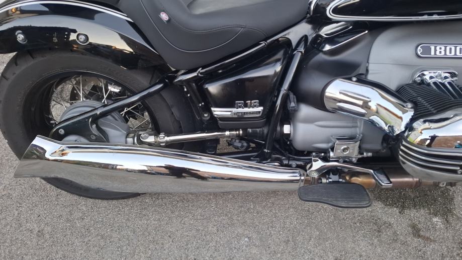 BMW R18 First Edition, 15.108 km, puno opreme, garancija, 2020 god.