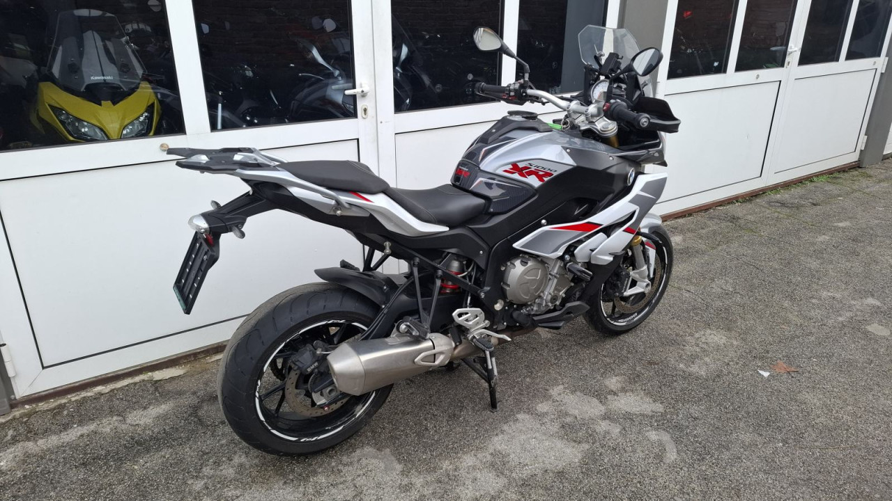 BMW S1000XR, servisna knjiga, puno opreme, garancija, 2017 god.