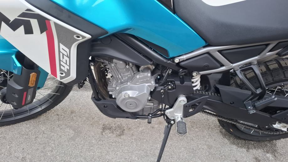 CFmoto 450 MT – novi motocikl, odmah spreman za isporuku, 2025 god.