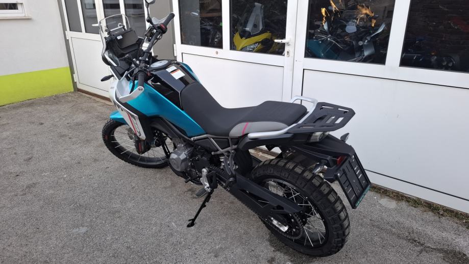 CFmoto 450 MT – novi motocikl, odmah spreman za isporuku, 2025 god.