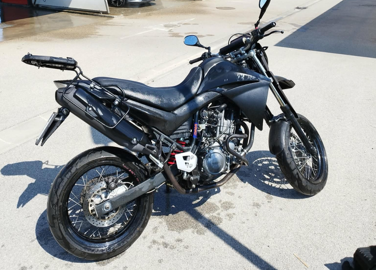 Yamaha XT660X