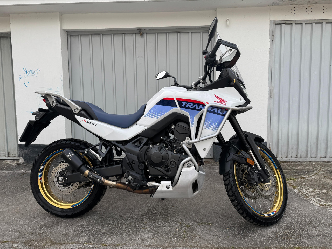 Honda Transalp 750 XL, prvi vlasnik, dodatna oprema, 2024 god.