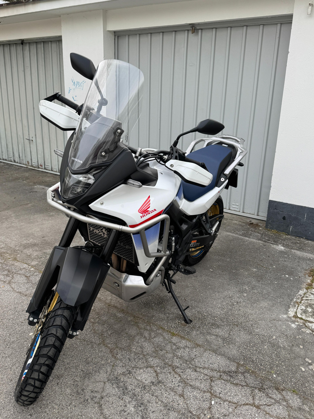 Honda Transalp 750 XL, prvi vlasnik, dodatna oprema, 2024 god.