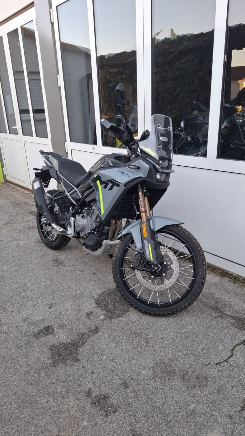 CFmoto 450 MT, novi motocikl – odmah spreman za isporuku, 2025 god.