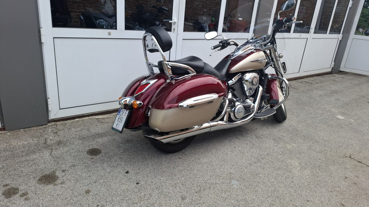 Kawasaki VN 1700 Classic Tourer, 8.673 km, kao nov, 2009 godište