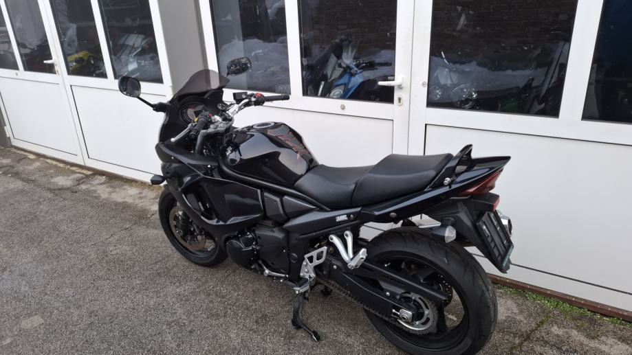 Suzuki GSX1250FA, 40.700 km, veliki servis, garancija, 2011 god.