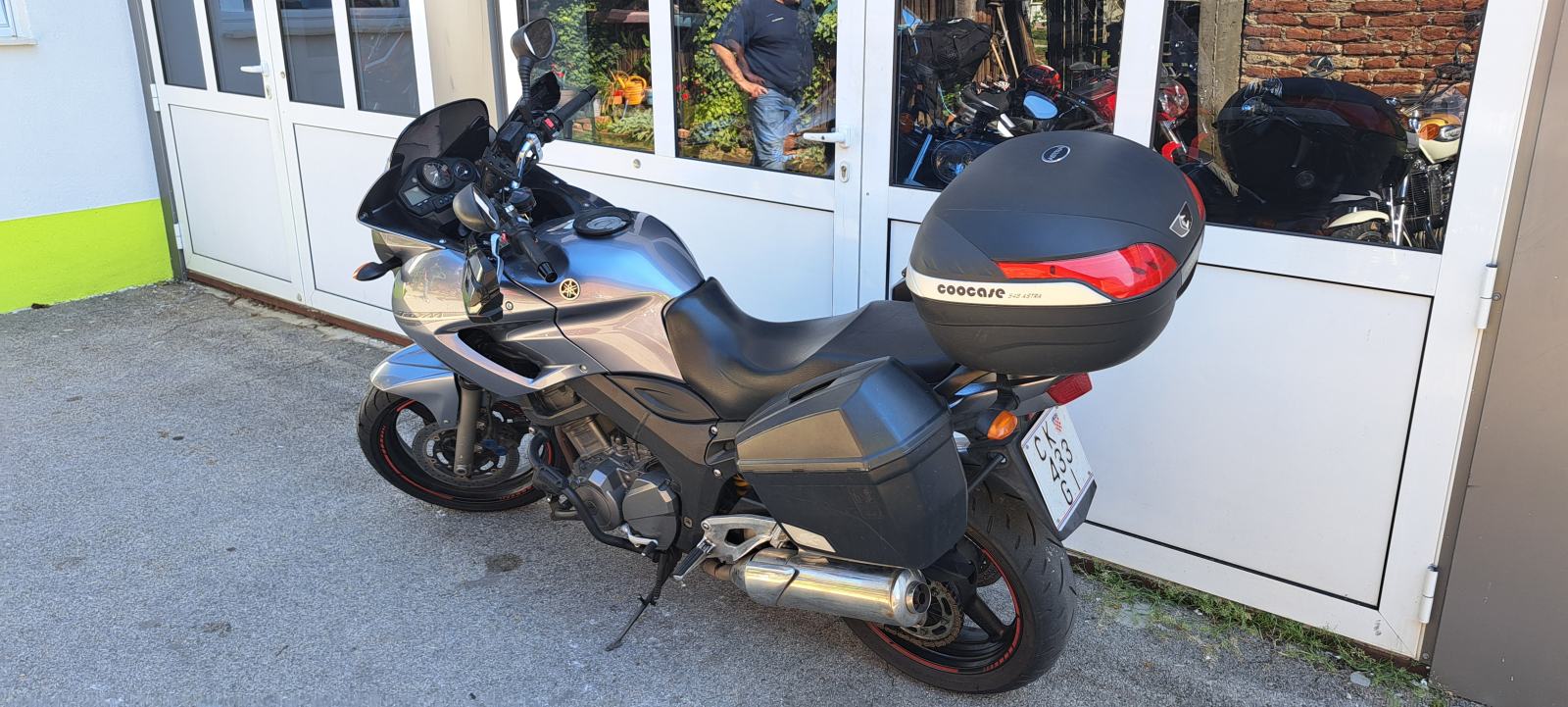 Yamaha TDM 900, puno opreme, 2007 god.