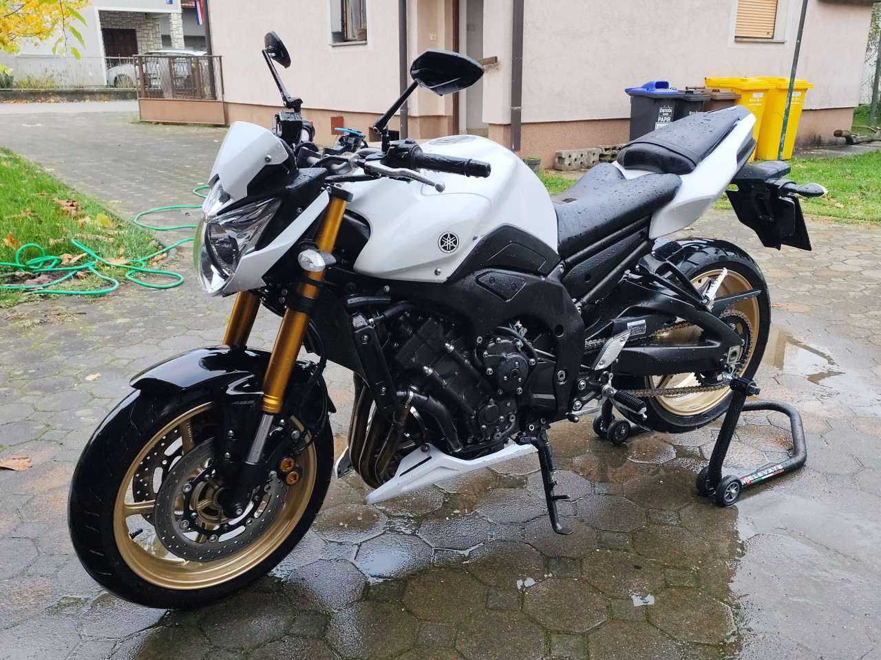 Yamaha Fz8 (N) 2011