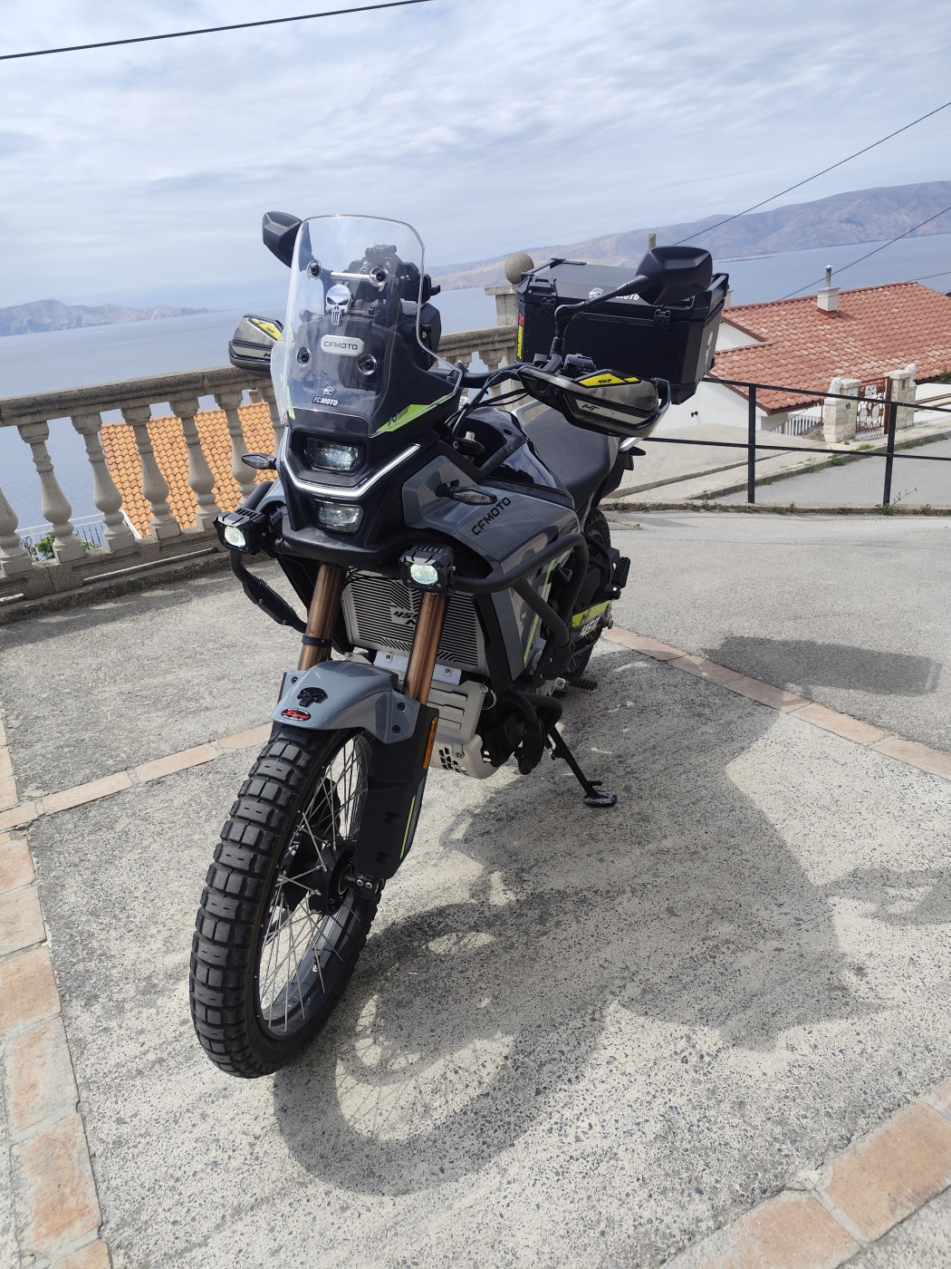 CF MOTO 450 MT