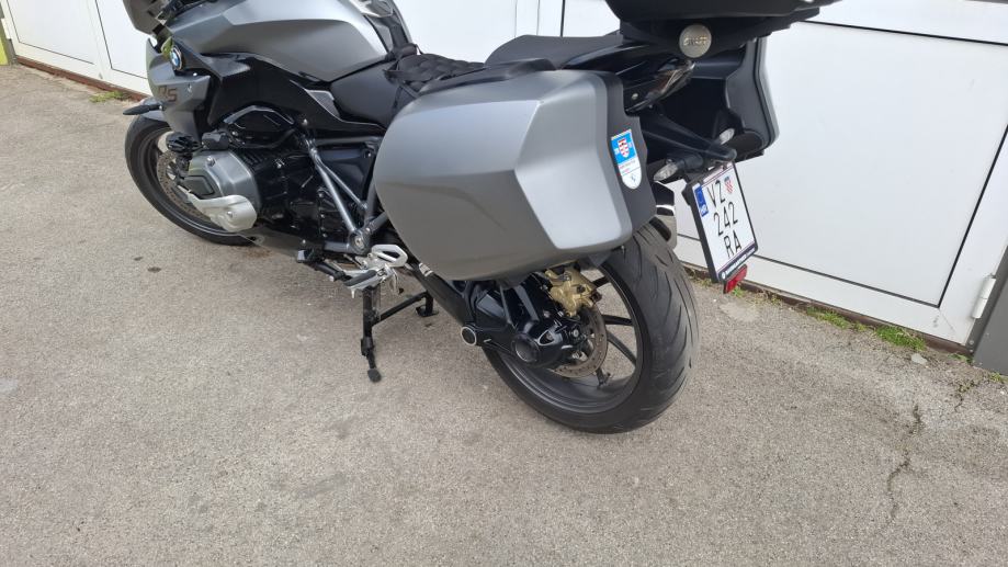 BMW R1200RS, puno opreme, 2016 god.