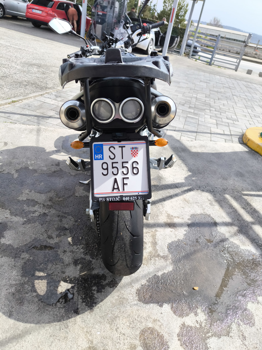 Suzuki GSR 600, hitno