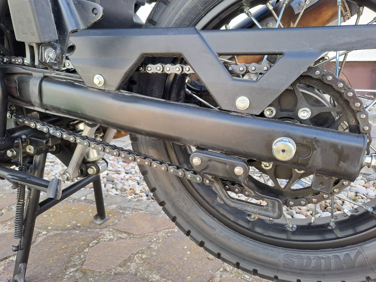 Royal Enfield Himalayan 411 2022. god., REG. 04/2027.