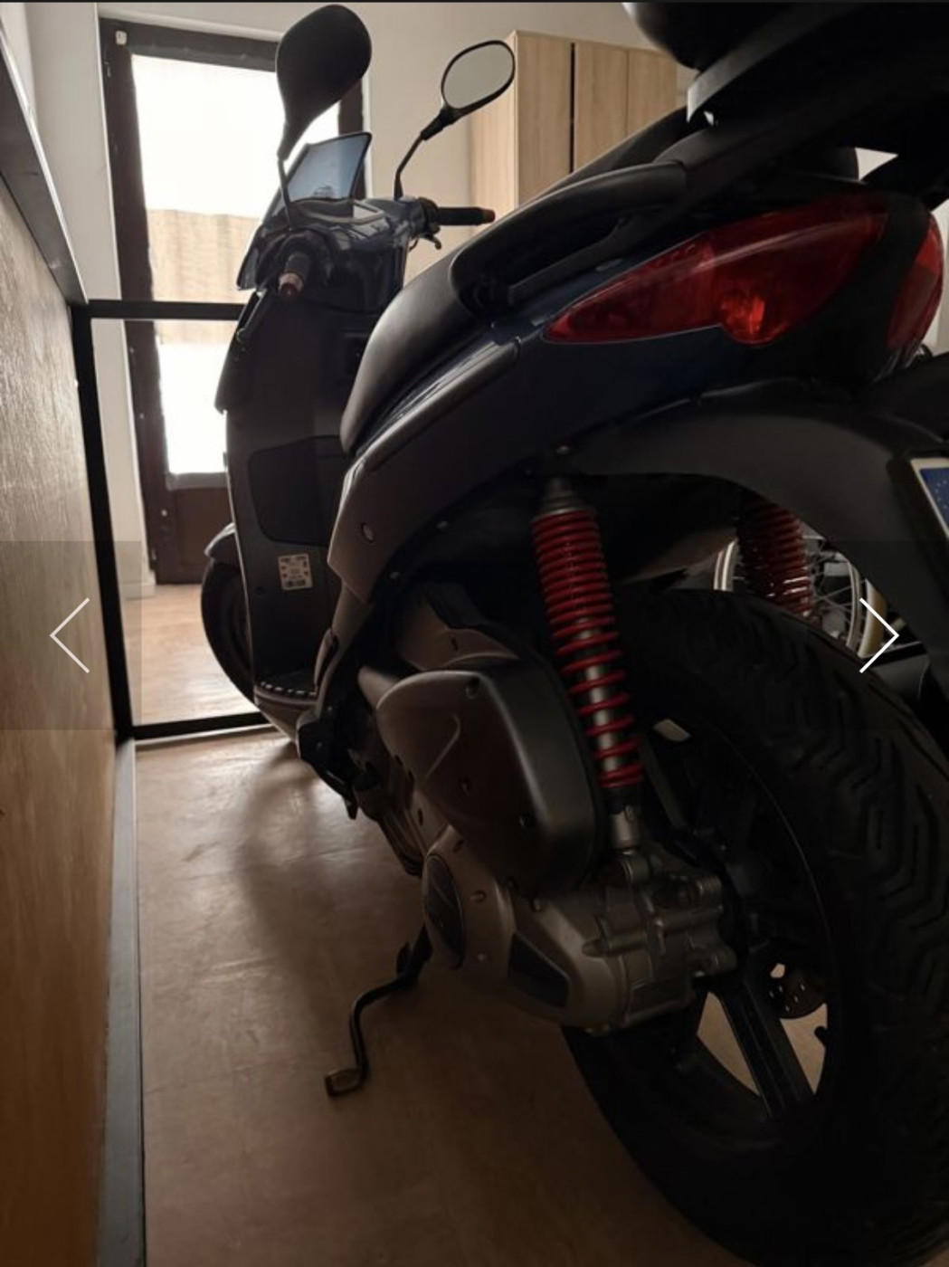 Prodajem Apriliu Sportcity 244cm3