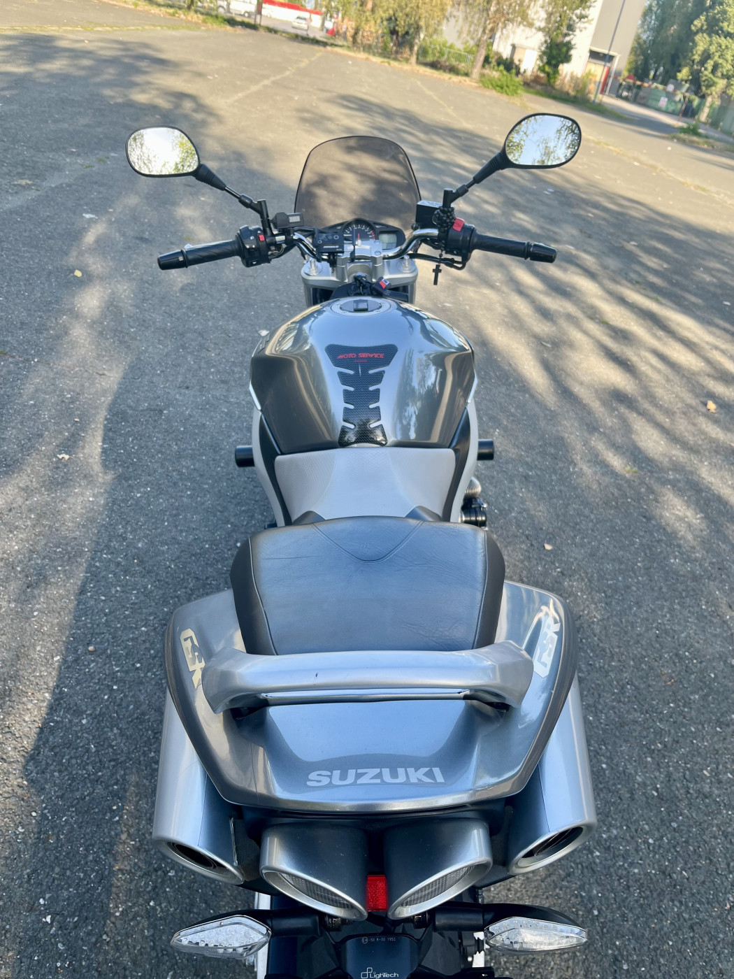 Suzuki GSR 600