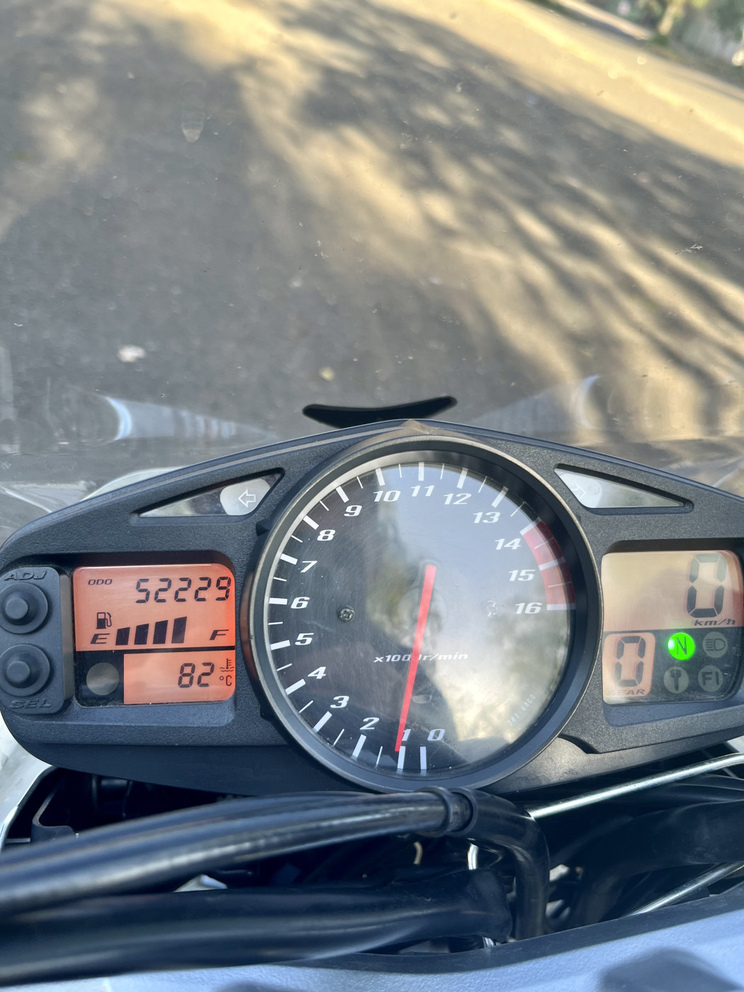 Suzuki GSR 600
