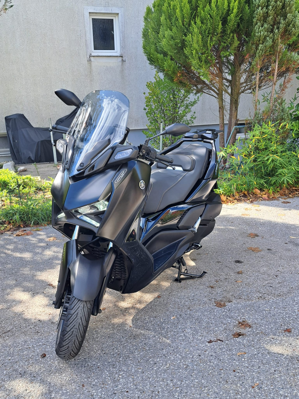 Yamaha XMAX300 TECH MAX 299 cm3