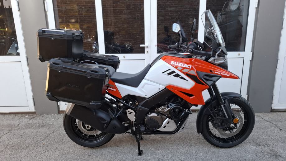Suzuki DL 1050 XT, 12.318.km, full oprema, garancija, 2022. god.